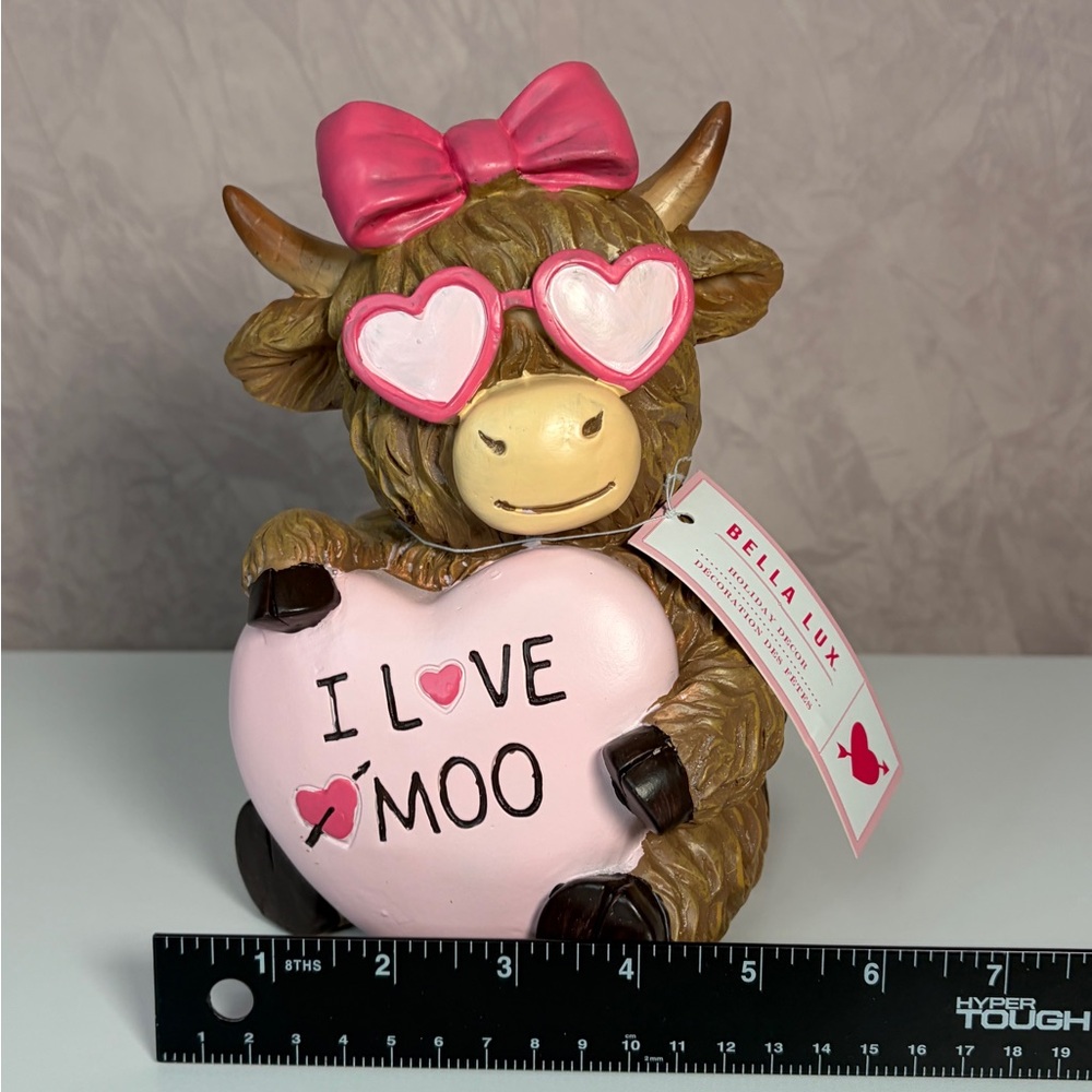 Bella Luxx Cow with Pink Heart Glasses “I Love Moo” - Picture 6 of 6